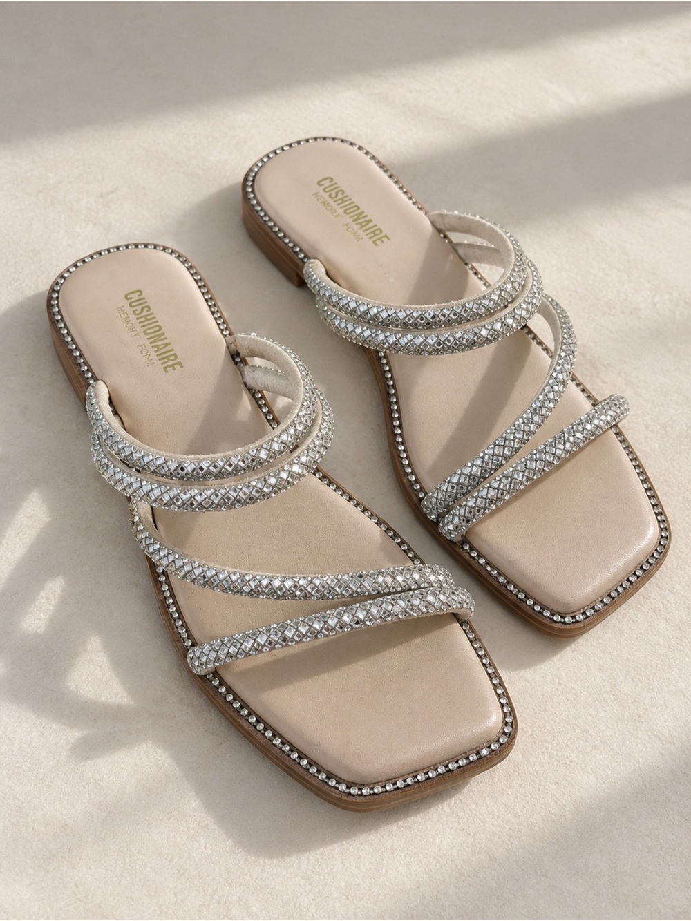 Cushionaire Ilana Silver Rhinestone Strappy Sandals 6.5